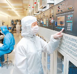 技術遭卡脖，產品常背鍋 國產手機打響攻芯戰